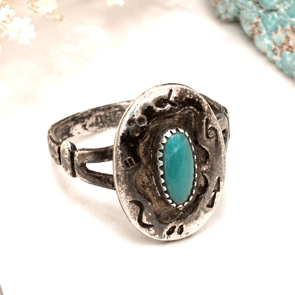 Vintage Zuni Sterling Silver Turquoise Ring Size 6.75 Native American